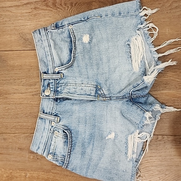 We the Free Shorts Distressed Button Fly Denim Raw Edge Hem Boho Shorts size 25 - Picture 1 of 5